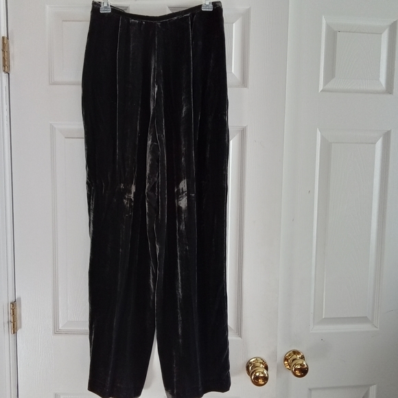Valerie Stevens Velvet Three Piece Women Pants Set , size 8, Green - Picture 5 of 7